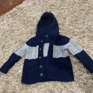 Gap baby sweater size 12-18